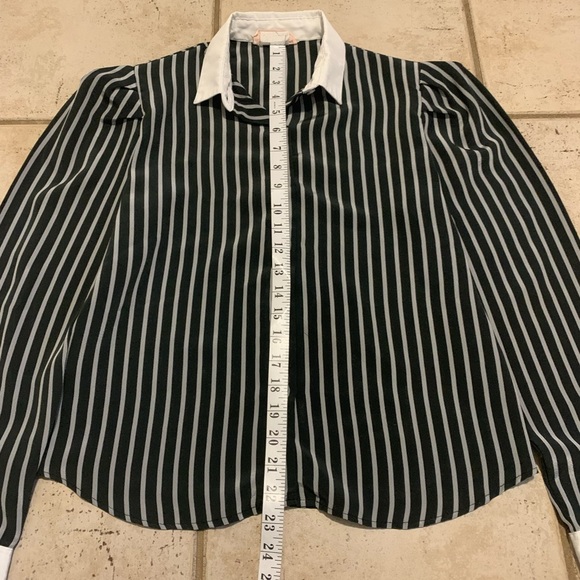 Vintage Miss Tee Made in Canada Pinstripe Blouse with White Collar & Cuffs S/M - Picture 5 of 6